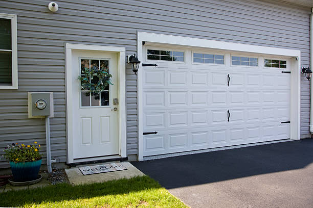 24/7 Emergency Garage Door Panel Replacement experts in Charlestown, MD